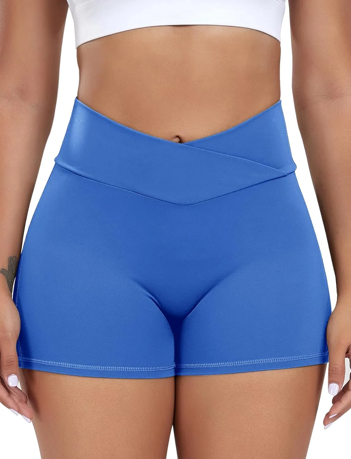SEASUM Women Pocket Shorts Scrunch Butt Workout Cargo Shorts V Waist Yoga Booty Lifting Gym Bottom