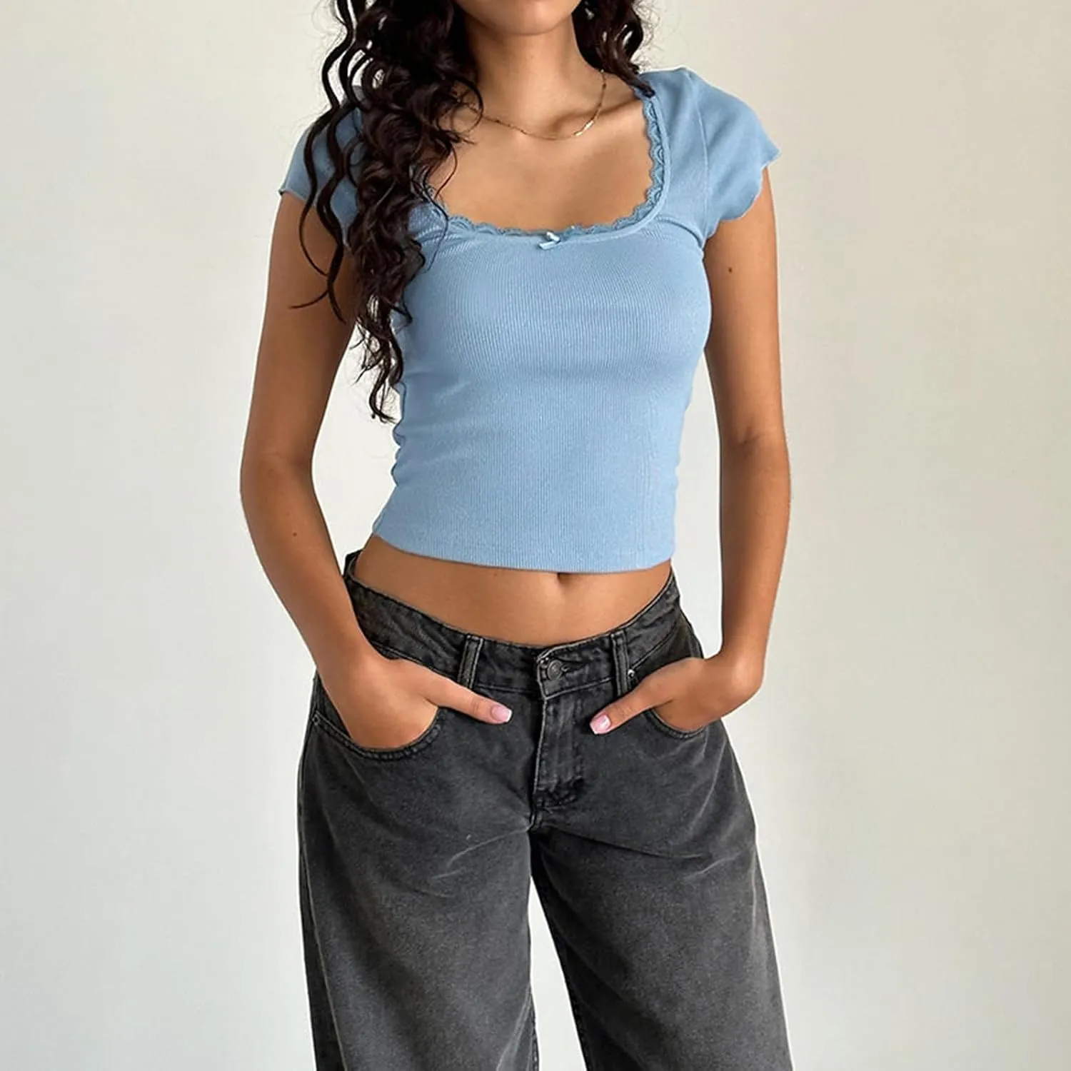 Women Square Neck Shorts Sleeve Lace Trim Crop Tops Slim Fit Ribbed Cropped Shirts Top Y2K Shirt Going Out Tops Tee