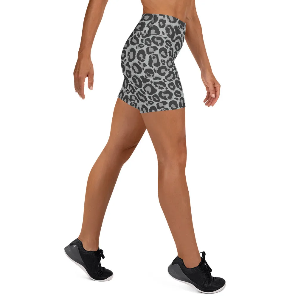 Yoga Shorts in Grey Leopard